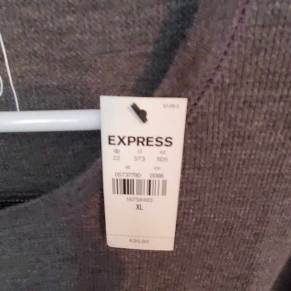 Express NWT heathered gray long sleeve shirt - Picture 4 of 5